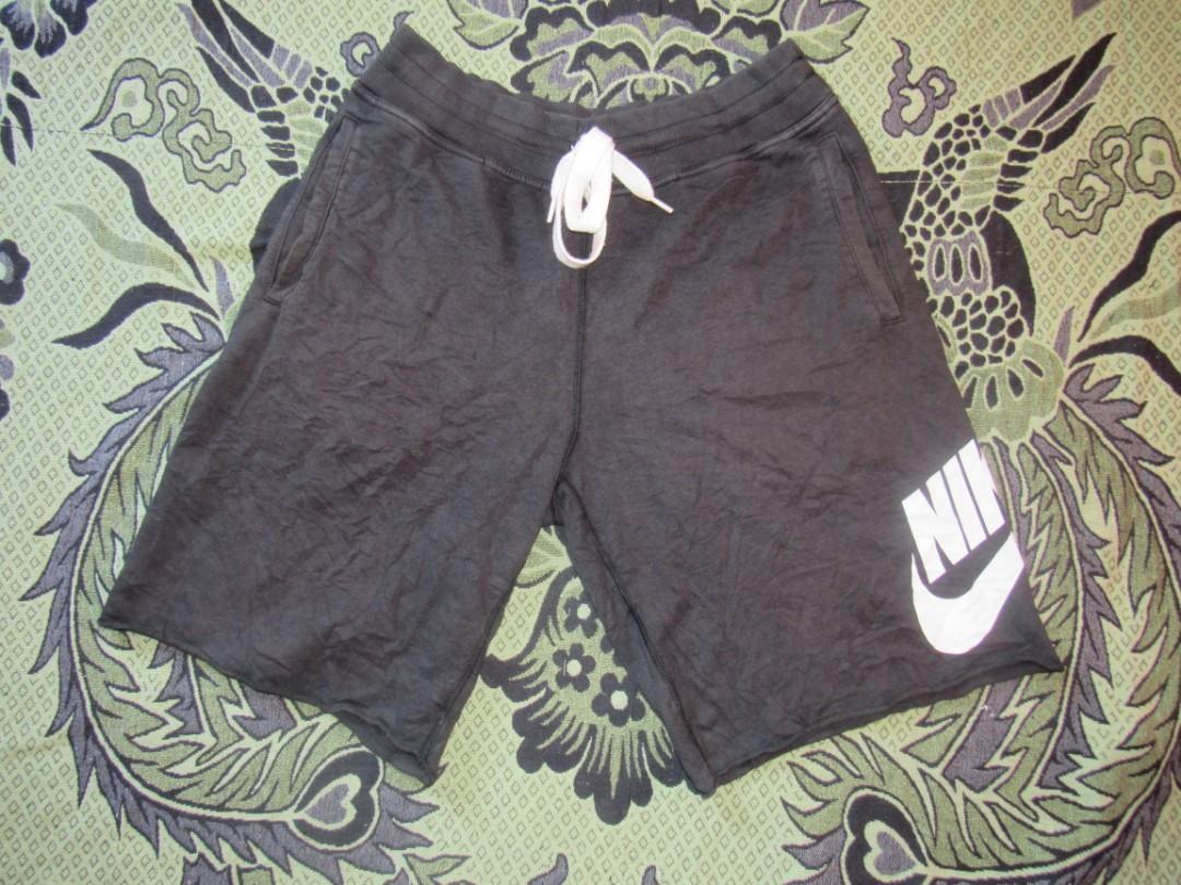 nike alumni shorts red