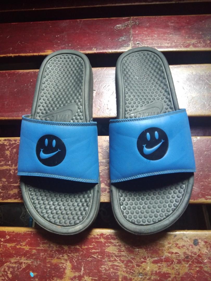 smiley nike slides