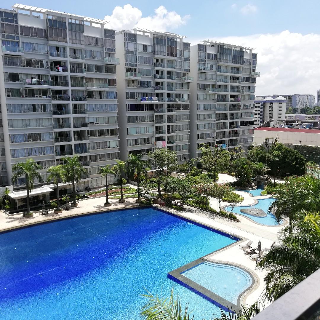 Room rent at in The Centris condo,Boon Lay MRT,Jurong West ,above