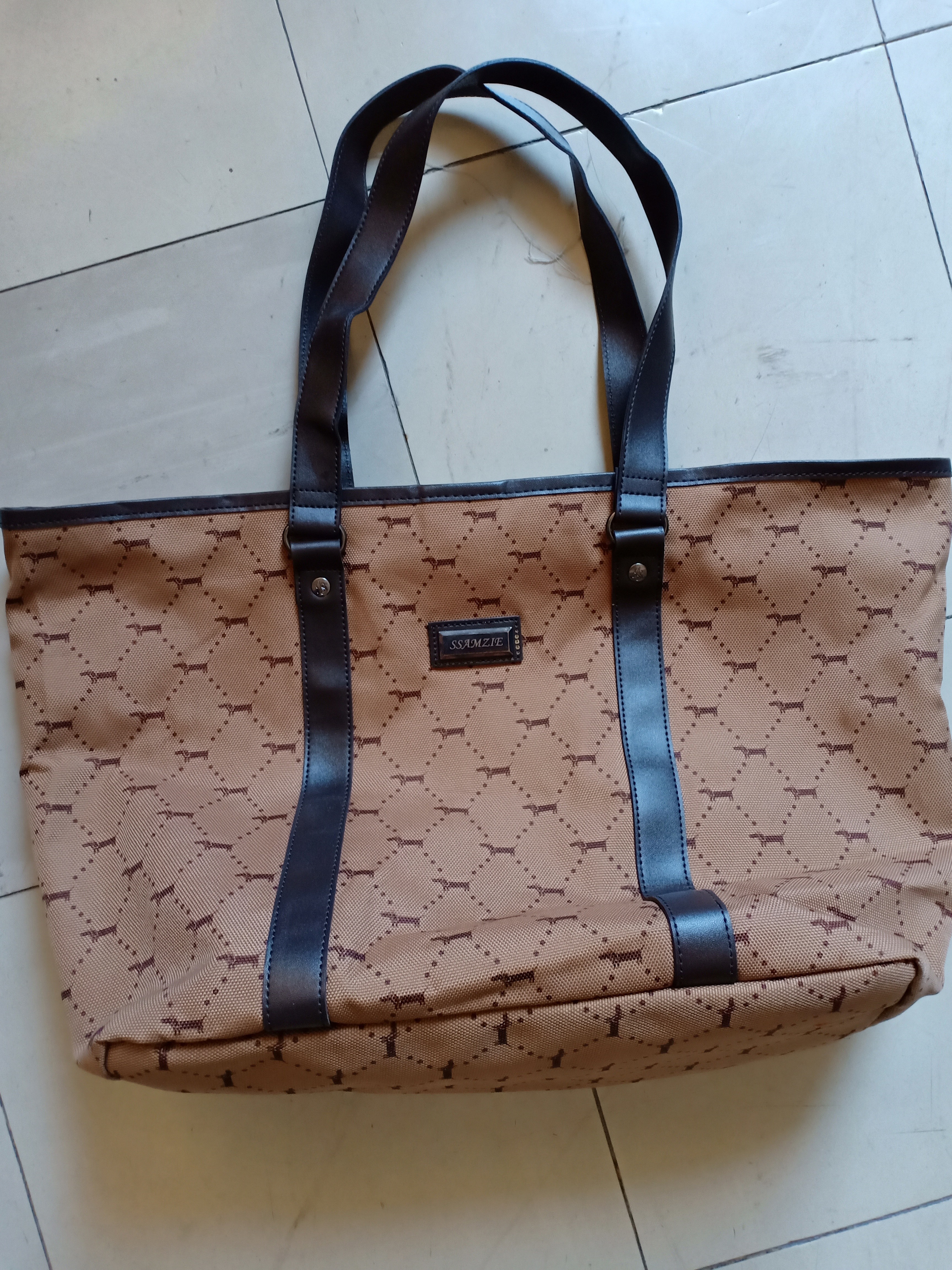 Ssamzie tote outlet bag