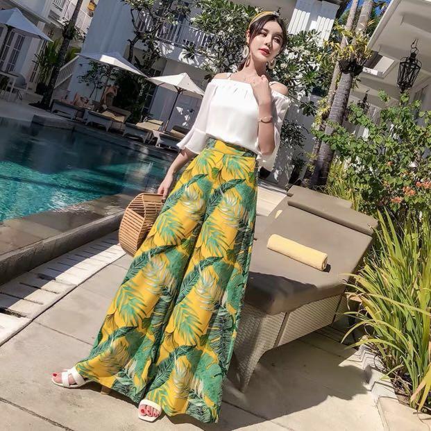 Tropical flare pants / culottes , Women 