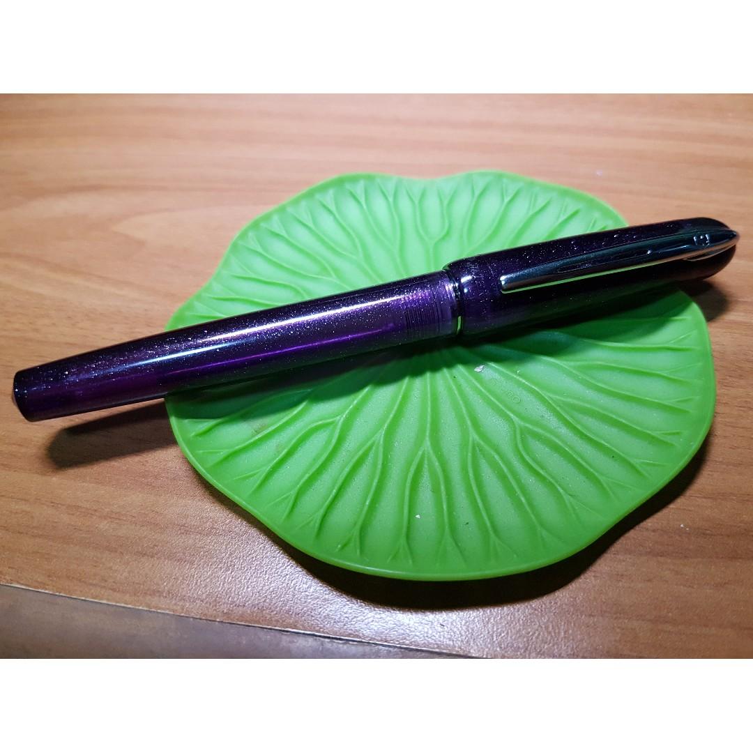 glitter fountain pen