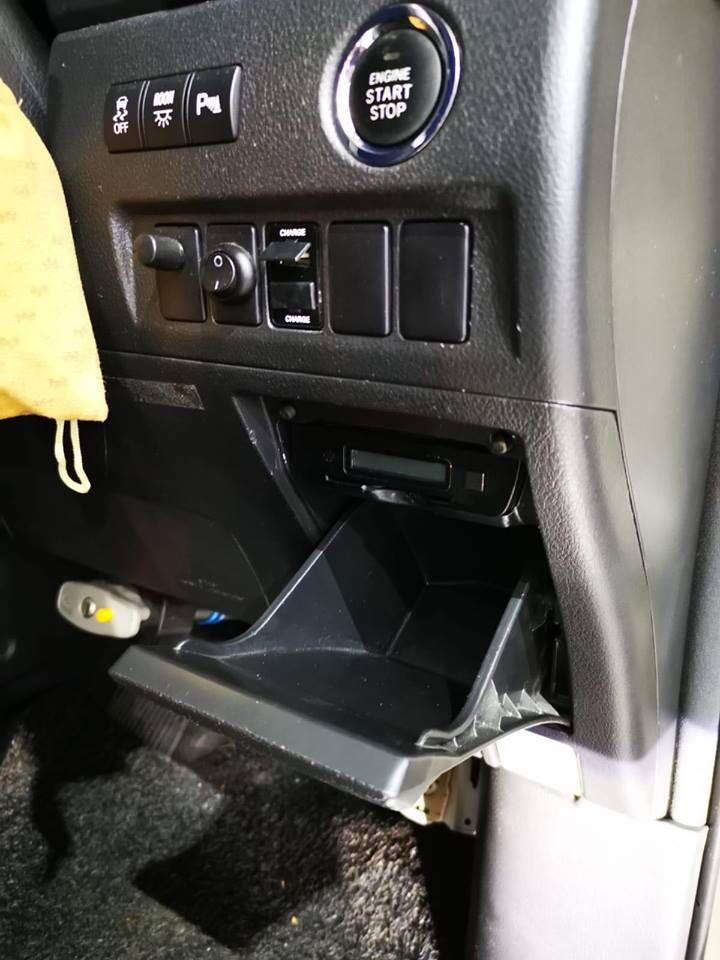 Alphard Came To Install Built In Smart Tag Great For Travel Up