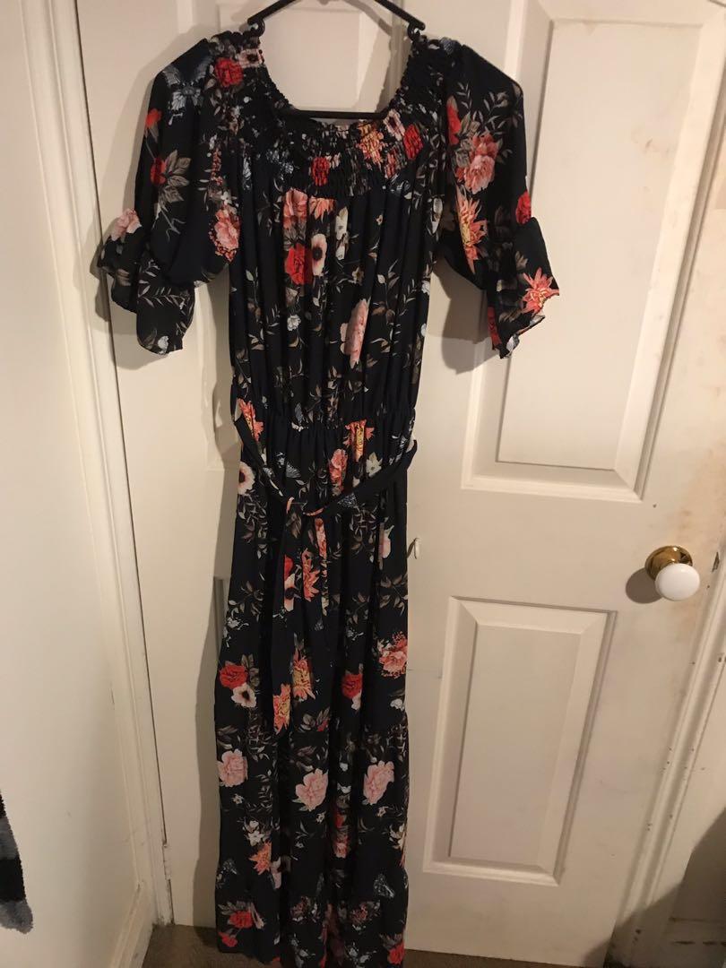 Boohoo Long Floral Dress Size 18 Plus Size Never Worn