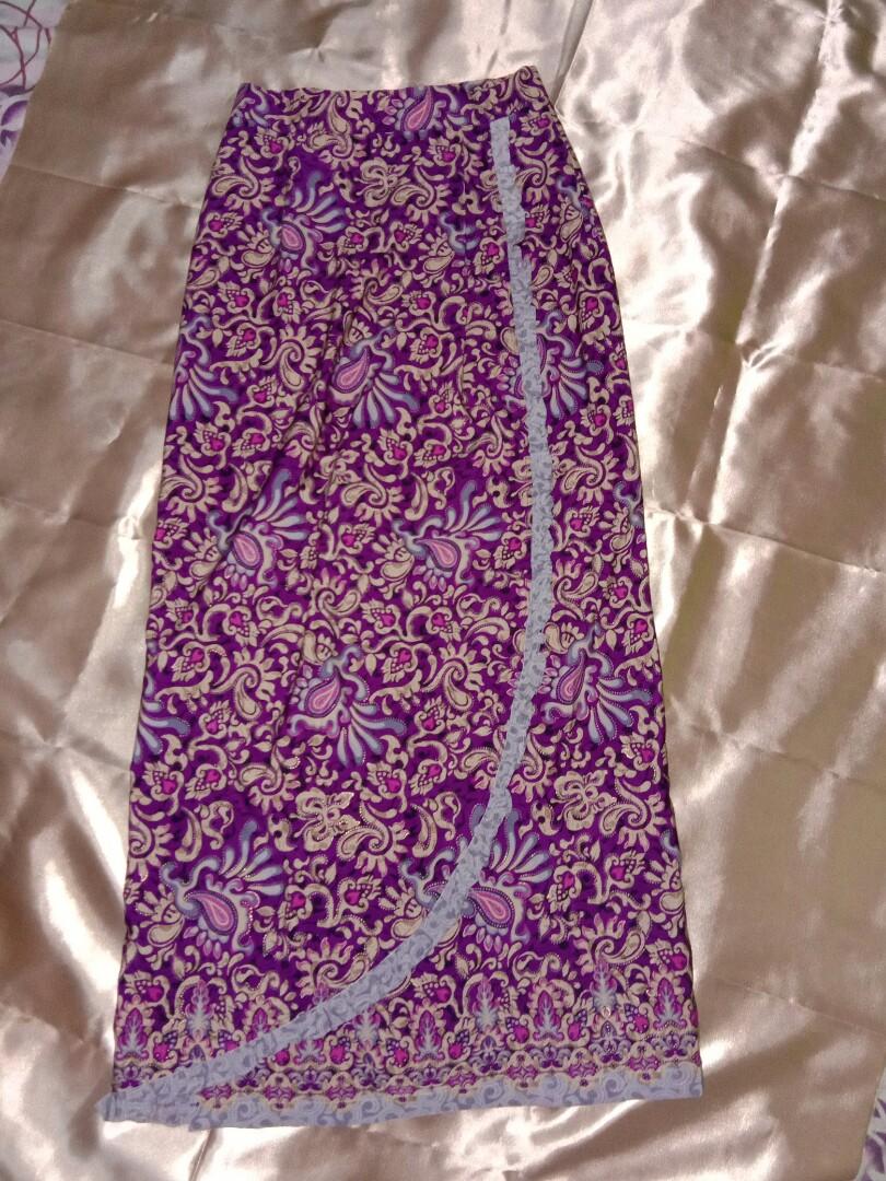 1 Set Rok Batik Atasan Polos Uk S Fesyen Wanita Pakaian Wanita Lainnya Di Carousell