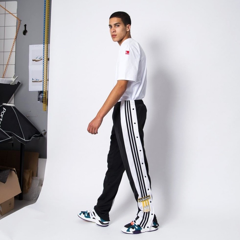 adidas Men's Adicolor Classics Adibreak Classic-Fit 3-Stripes Breakaway Track  Pants - Macy's