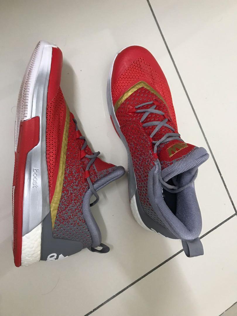Kids' crazylight boost basketball shoe top