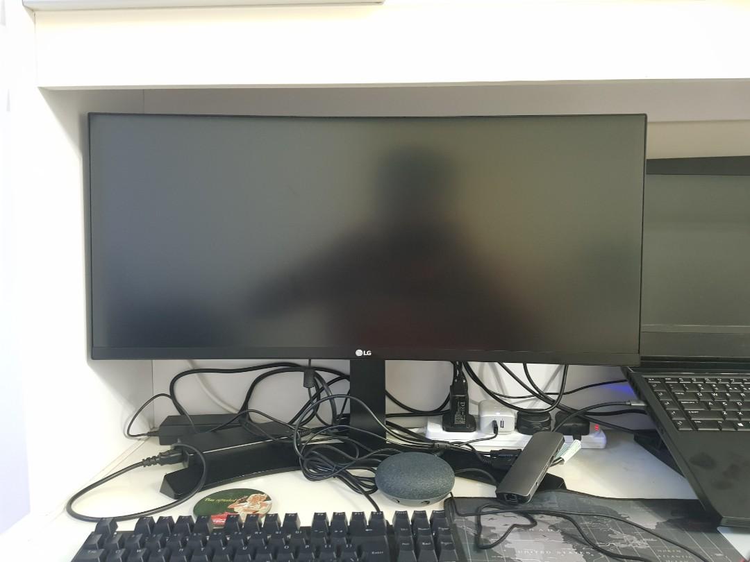 LG 29UC88B Curved Monitor, Computers & Tech, Parts & Accessories