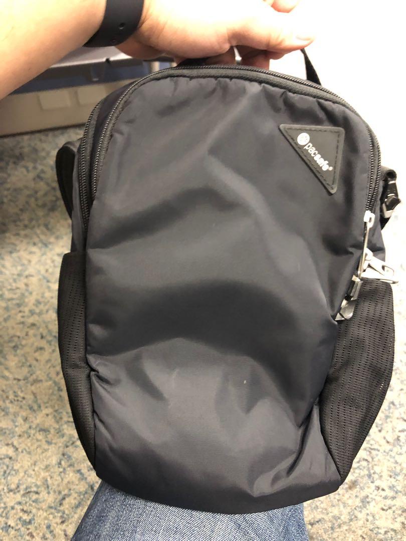 Pacsafe Vibe 200