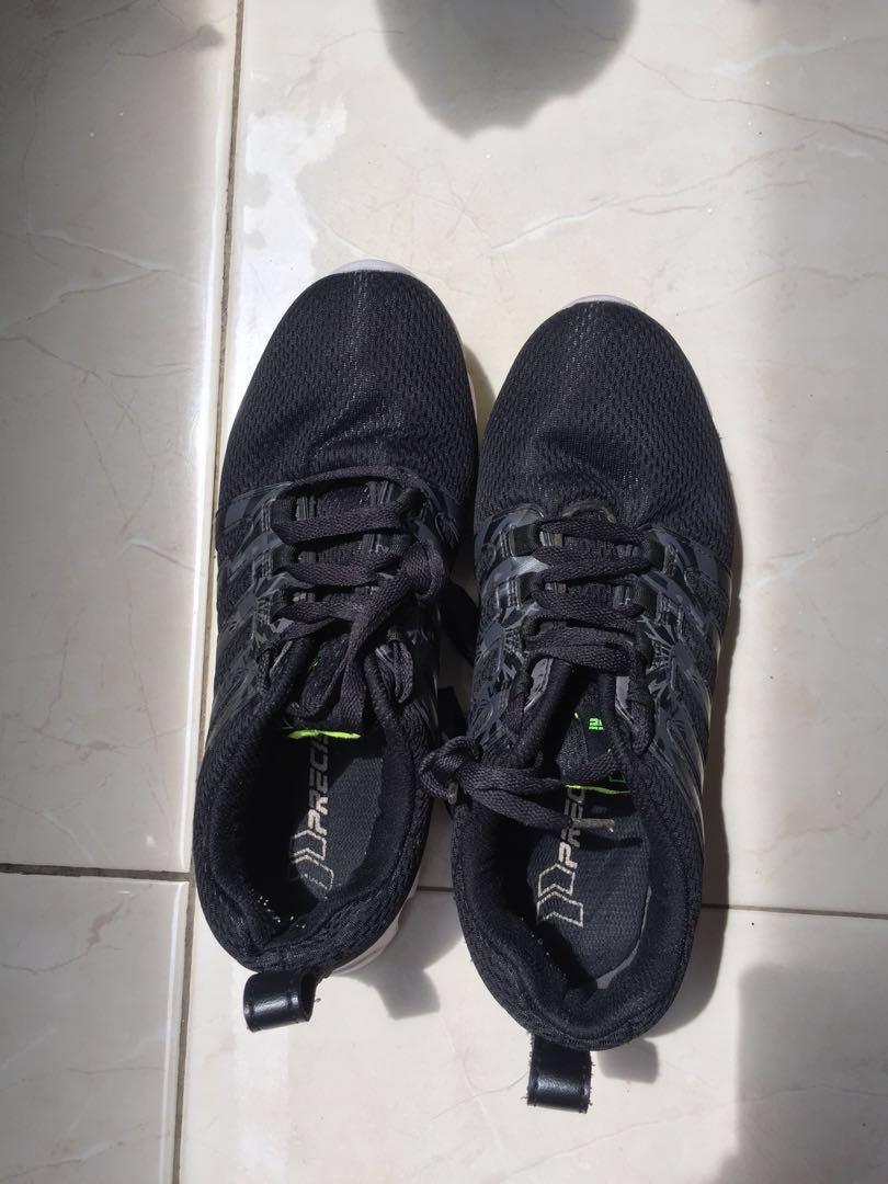 Precise Gwen M Sepatu Olahraga Pria Hitam Fesyen Pria Sepatu Sneakers Di Carousell