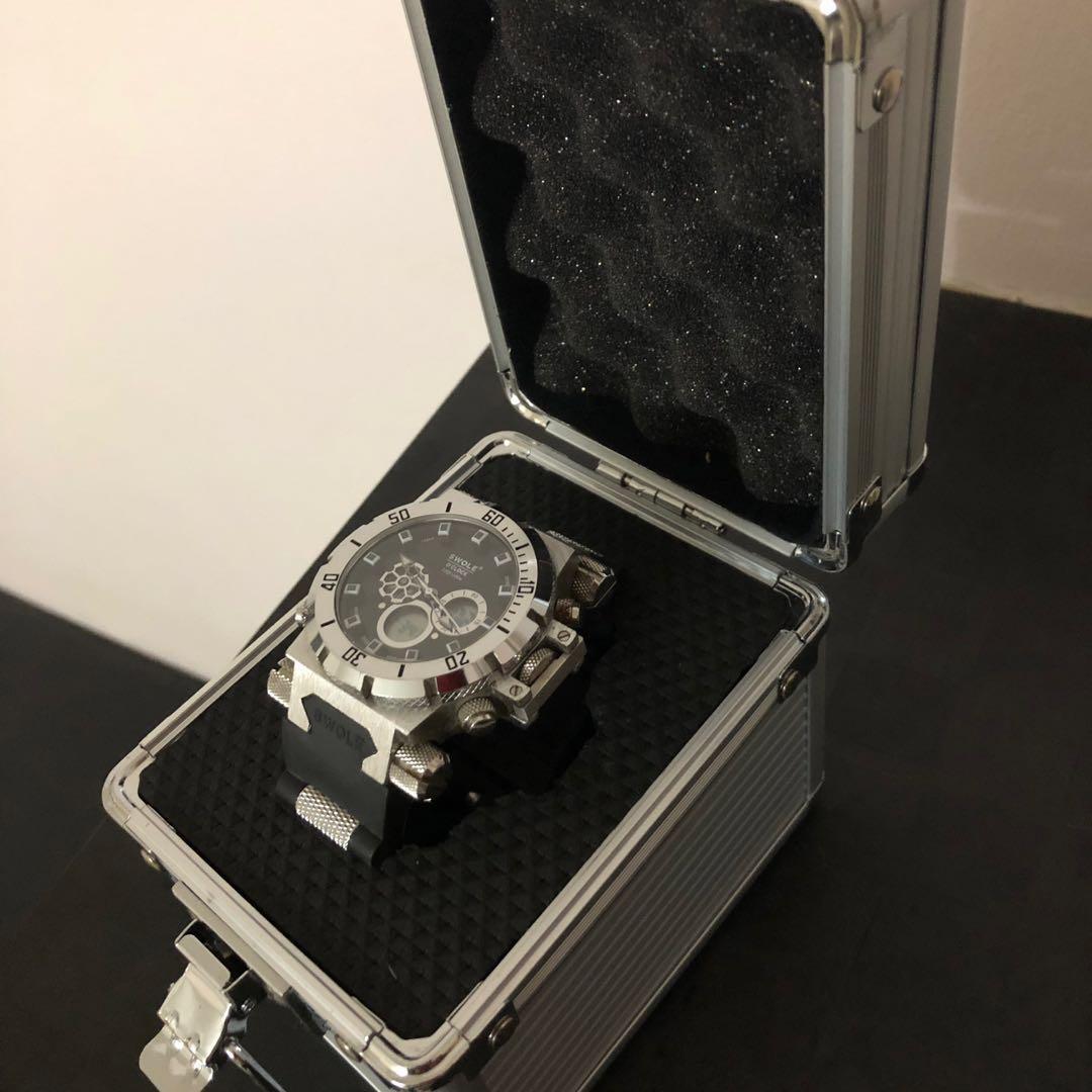 Swole O’Clock Cronos V4 43mm watch for sale, Mobile Phones & Gadgets