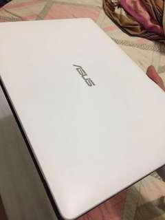 急售/128g SSD/開機10秒/極新