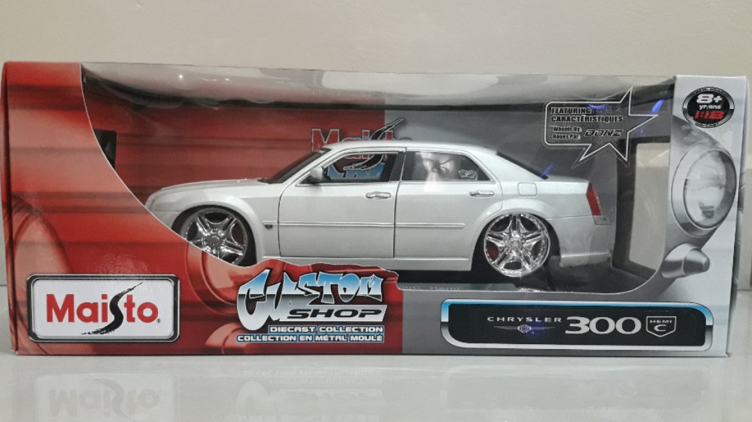 1 18 Maisto Custom Shop Chrysler 300C Hemi Hobbies Toys