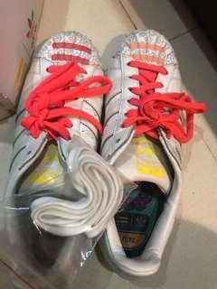 Adidas pharrel original