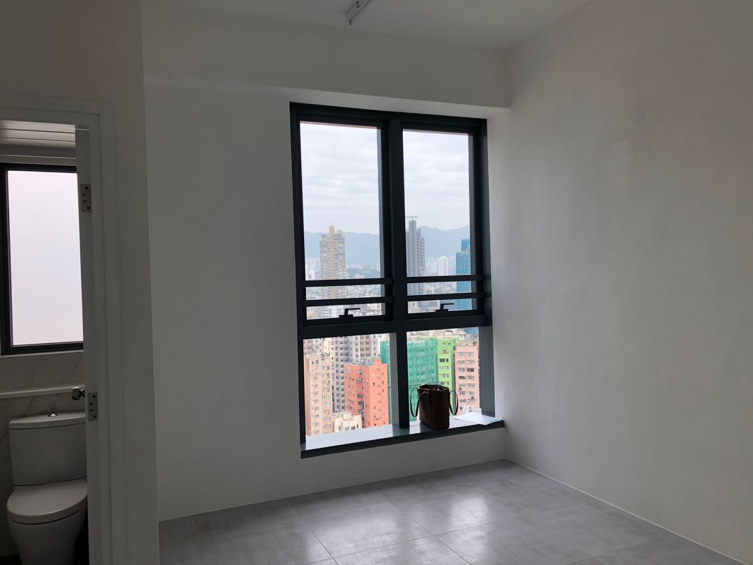 High-floor studio with open views and private toilet63438784712067111