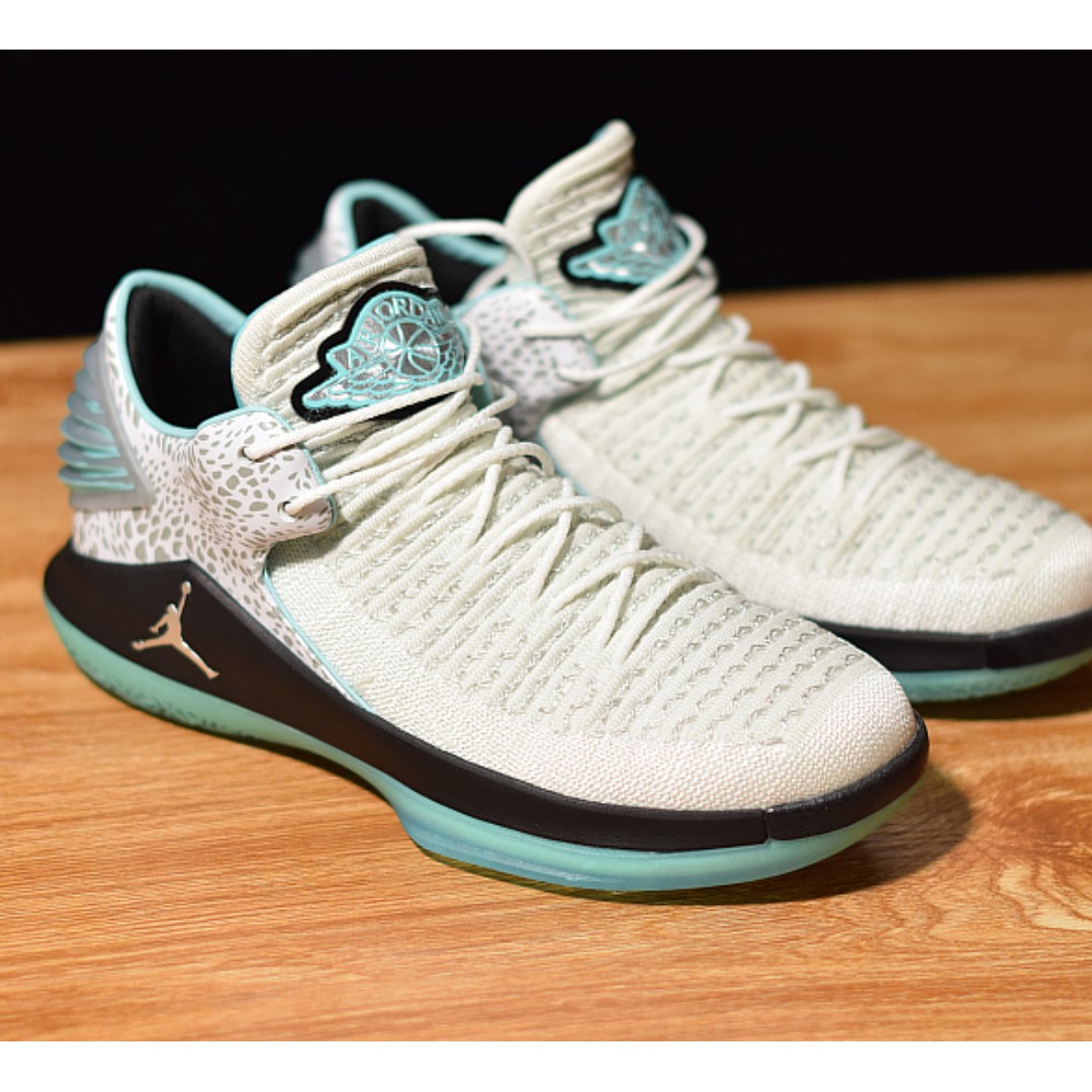 Air Jordan AJ32 Low Pe