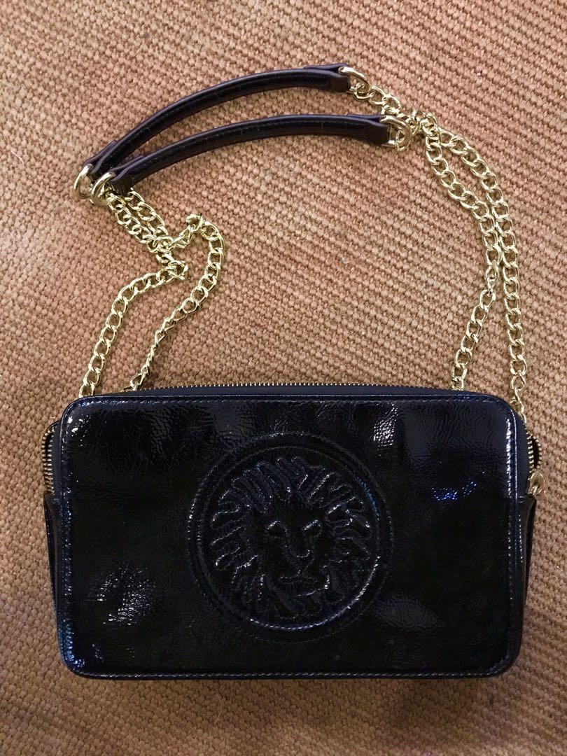 Anne Klein Leo legacy VI (Category: Luxury Bags & Wallets) located in Pasig City. Submitted by misstthings (Listing ID 223009653, Image 1). Description: Anne Klein Leo legacy VI P1,200 Preloved Authentic, bought in the US Small, Crossbody, Black Product Details -H: 6in x L: 10in x W: 2.5in -Top zip closure -Interior: 1 front slip pocket -Shoulder straps with 10.5-in. drop -Gold tone hardware -Self-color stitch trim Used but not abused. Bought in 