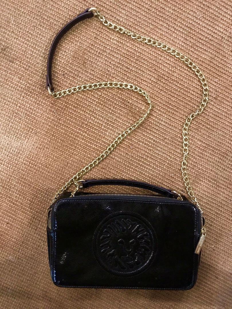 Anne Klein Leo legacy VI (Category: Luxury Bags & Wallets) located in Pasig City. Submitted by misstthings (Listing ID 223009653, Image 3). Description: Anne Klein Leo legacy VI P1,200 Preloved Authentic, bought in the US Small, Crossbody, Black Product Details -H: 6in x L: 10in x W: 2.5in -Top zip closure -Interior: 1 front slip pocket -Shoulder straps with 10.5-in. drop -Gold tone hardware -Self-color stitch trim Used but not abused. Bought in 