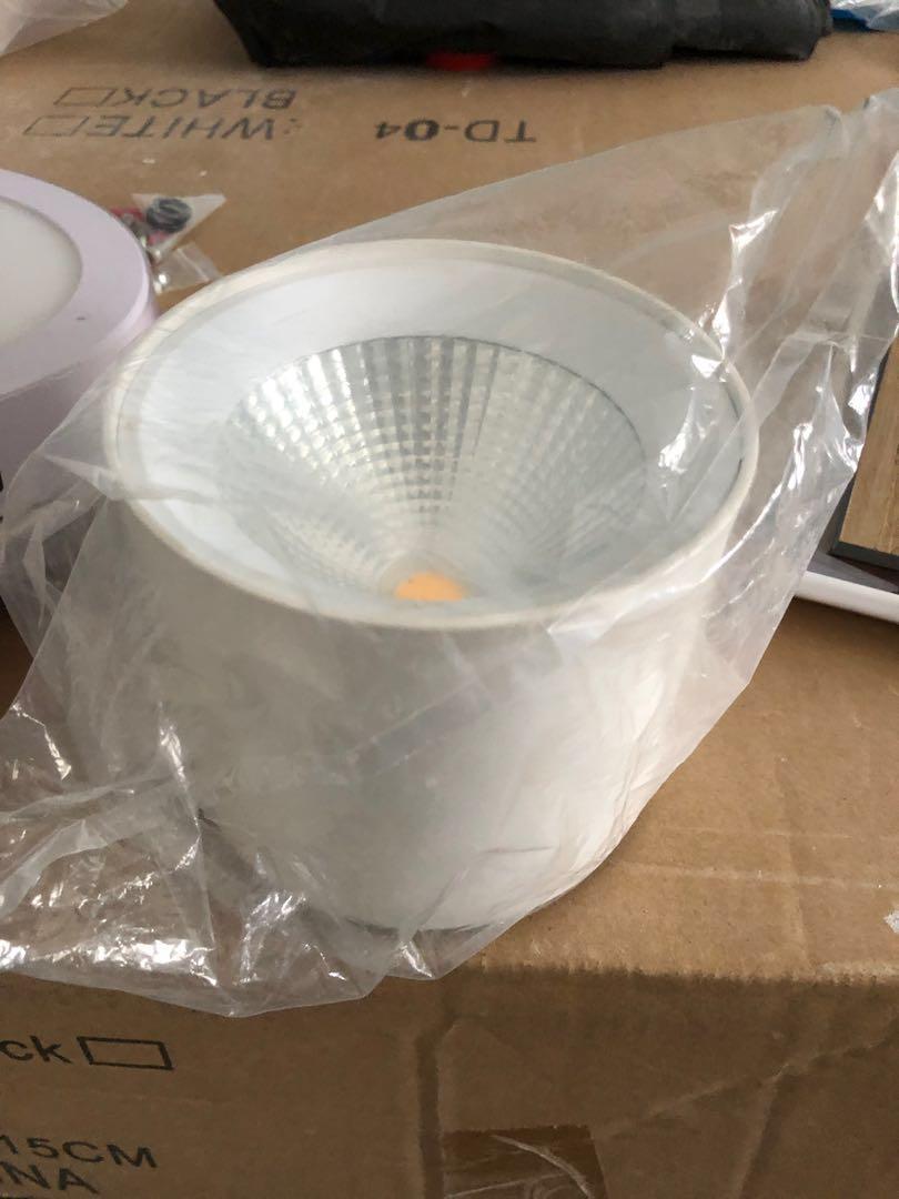 Ceiling Light (Category: Bathroom & Kitchen Fixtures) located in Singapore. Submitted by lfjiun (Listing ID 222189461, Image 1). Description: Brand new LED ceiling light... can be use in utility room, toilet. Didn’t get to fix it during renovation. Can meet at any MRT station .
