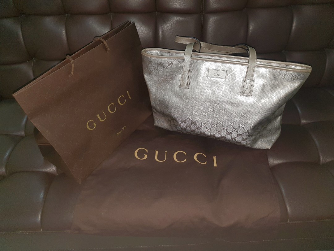 Gucci Tote W\u0026U Lifestyle / Gucci Imprime Monogram, Women's Fashion, Bags \u0026  Wallets, Tote Bags on Carousell