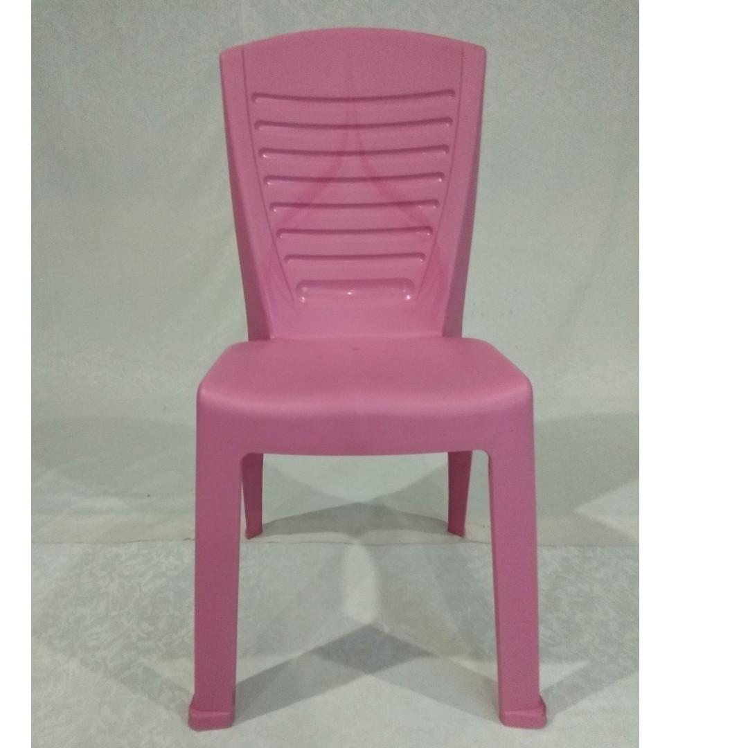 KERUSI PLASTIK, Furniture & Home Living, Furniture, Chairs on Carousell