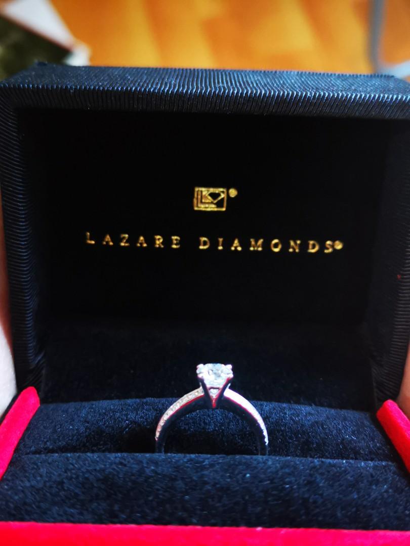 Lazare White Gold Diamond Ring 0.69 carats