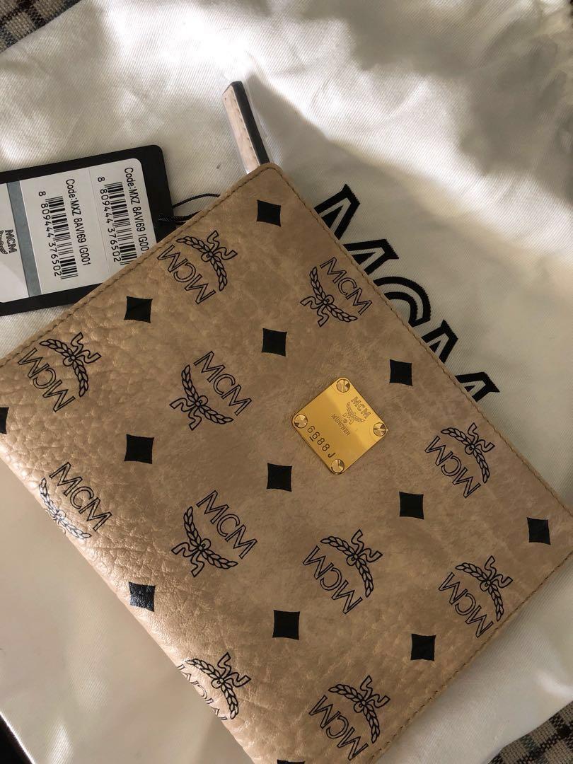 Mcm zip pouch on sale