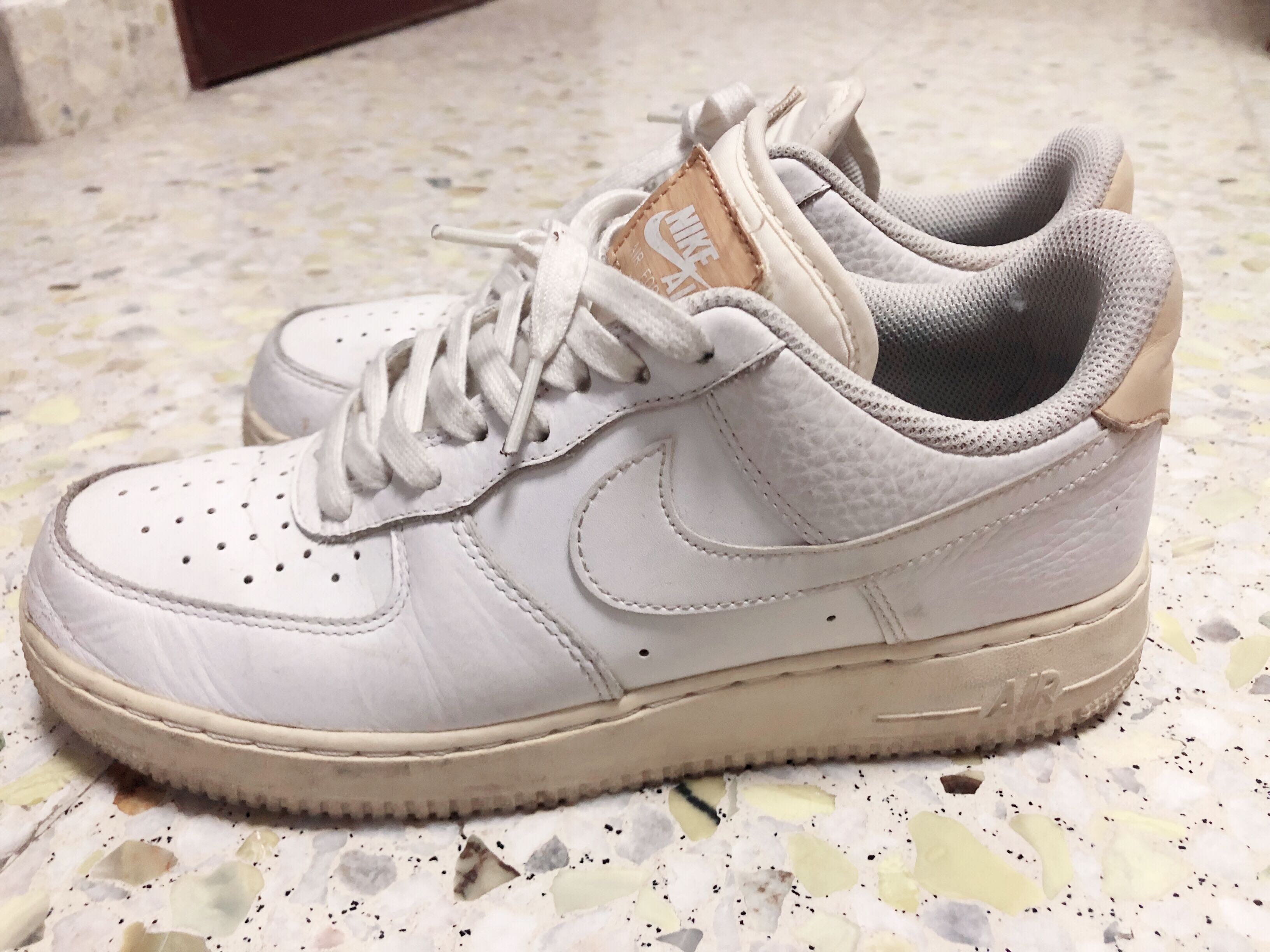 nike air force adidas