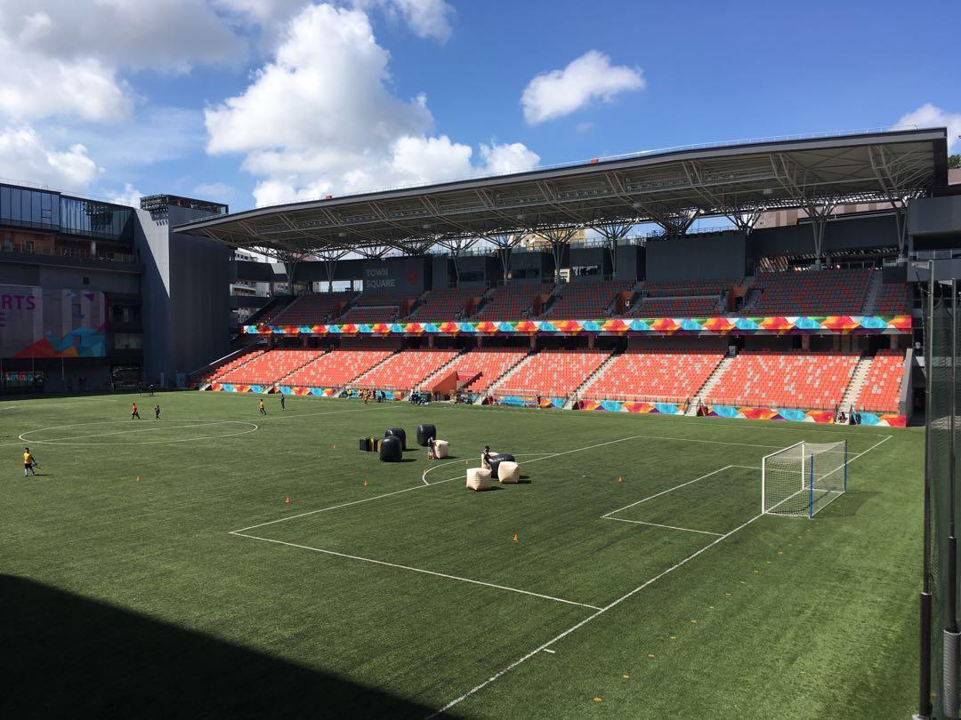 Tampines Hub Badminton Court 07apr Sports Sports Games