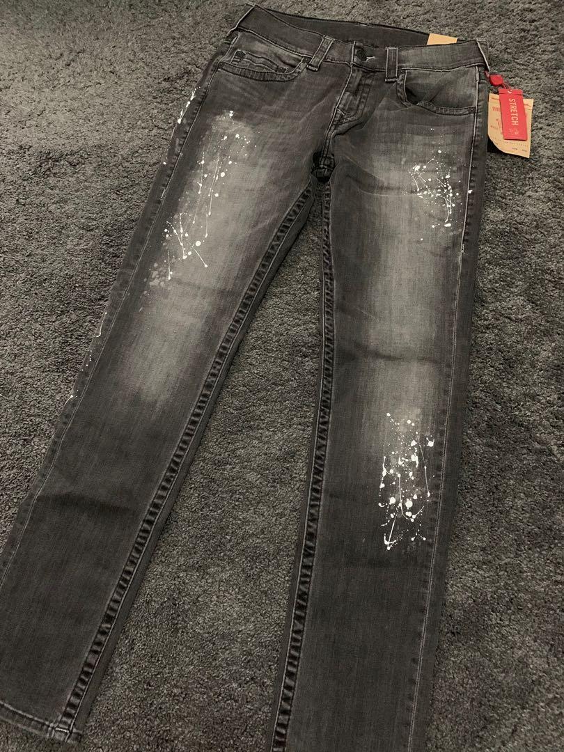 True Religion Skinny Jeans W32 (Category: Jeans) located in Singapore. Submitted by myconfessions (Listing ID 222956687, Image 3). Description: Brand New True Religion Skinny Jeans. Waist size: 32 SKINNY Front Rise: 10" Back Rise: 14 3/4" Leg Opening: 14 1/2".