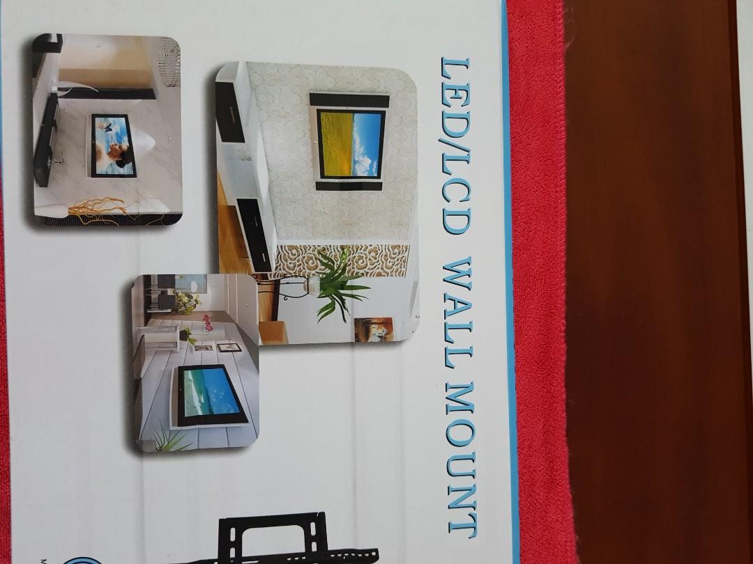 TV Wall Bracket (Category: TV Parts & Accessories) located in Singapore. Submitted by 5charis (Listing ID 222970708, Image 1). Description: Refer to the photo for details..