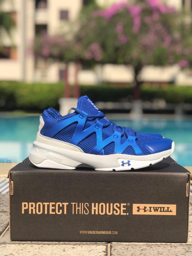 Under armour charged phenom 2 hotsell