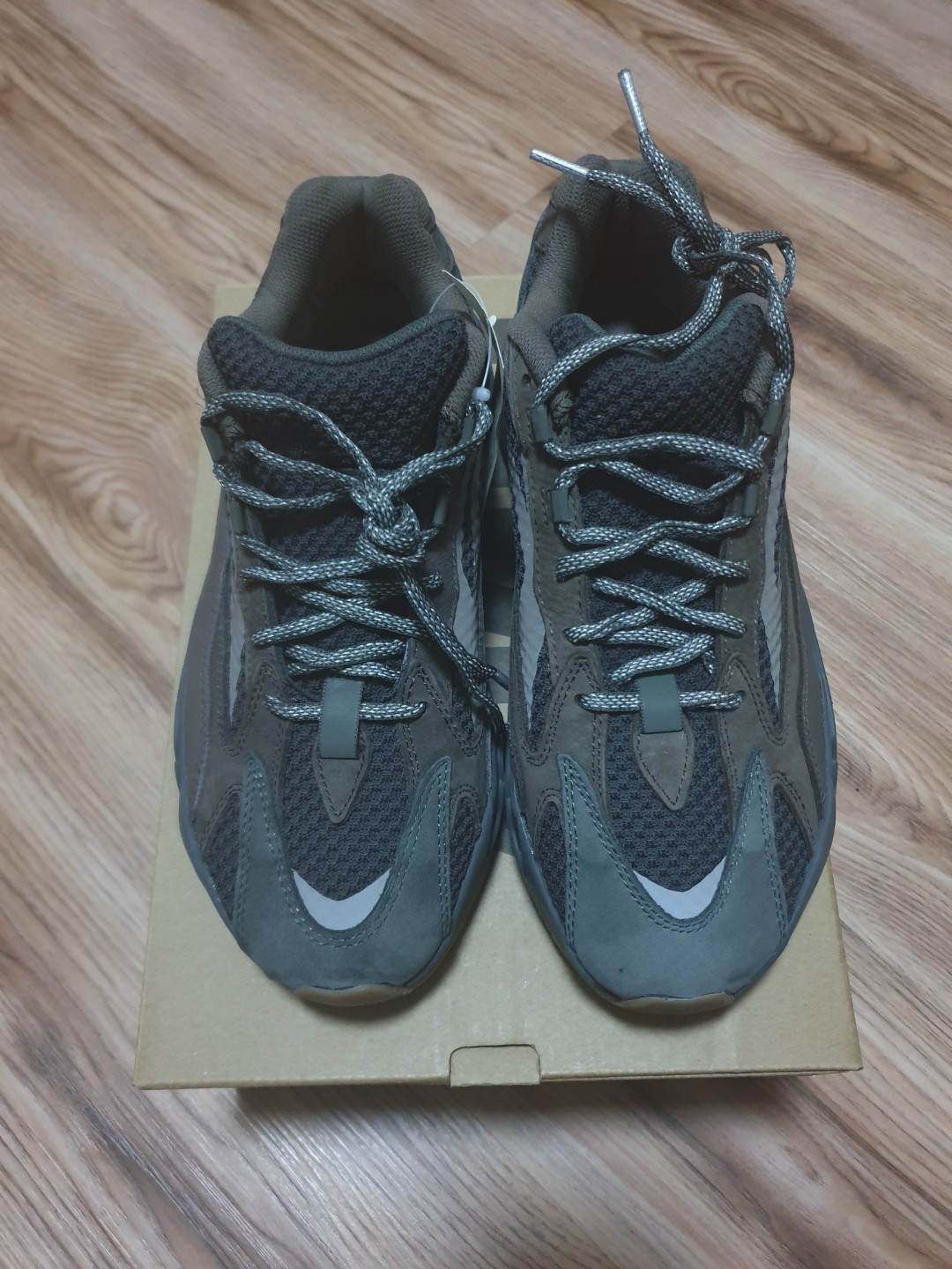 yeezy 700 geode on feet