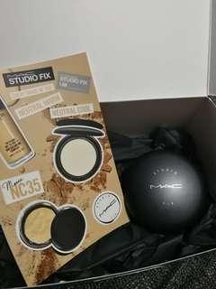 MAC Cosmetics Maine Mendoza Studio Fix  Powder Foundation in NC42
