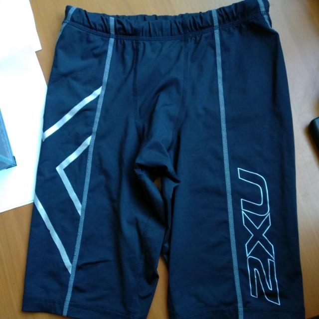 2xu half tights