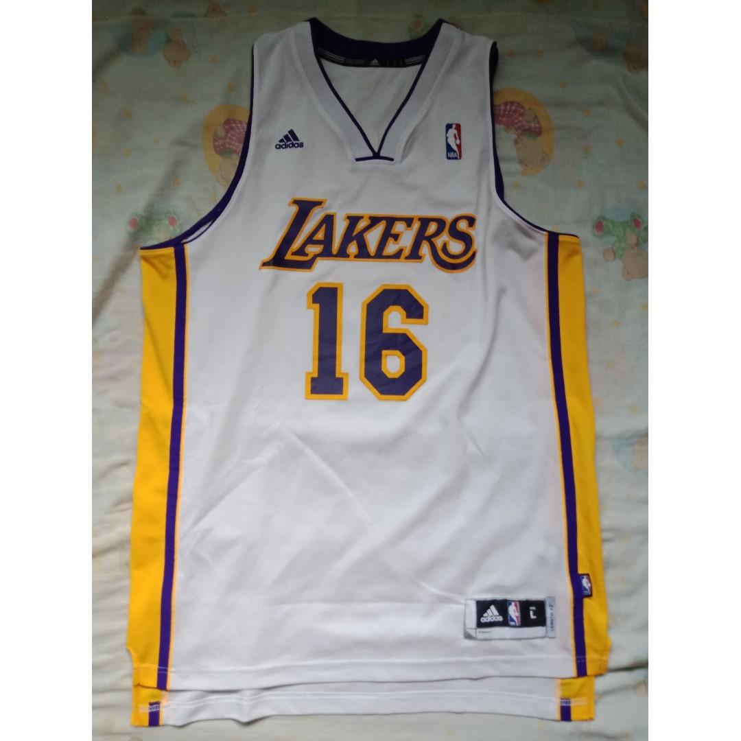 Lakers practice jersey, Men's Fashion, Activewear on Carousell