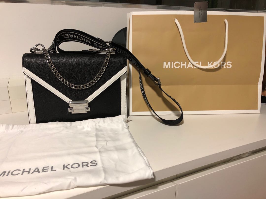 Almost new Michael kors Whitney Large 
