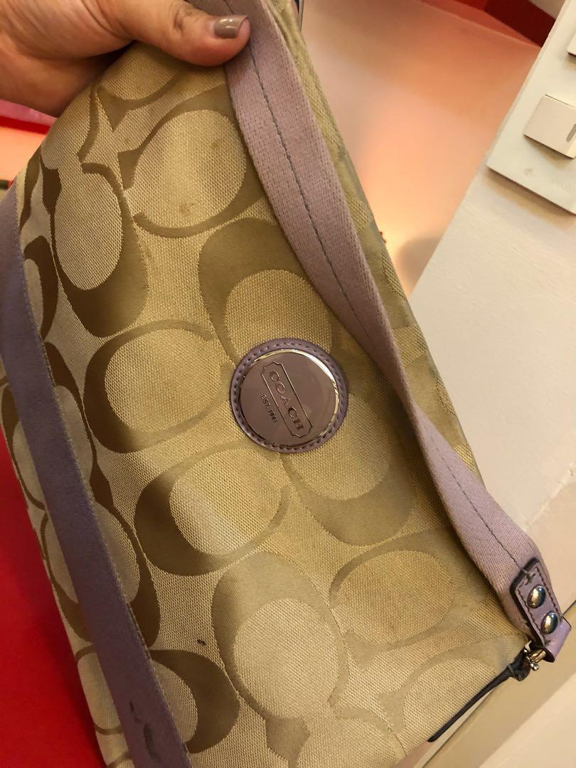 Coach Messenger Bag, Women's Fashion, Bags & Wallets, Crossbody Bags