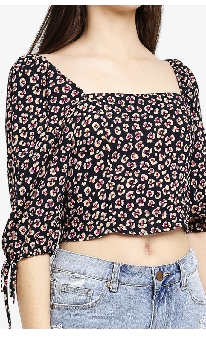 cotton on white crop top