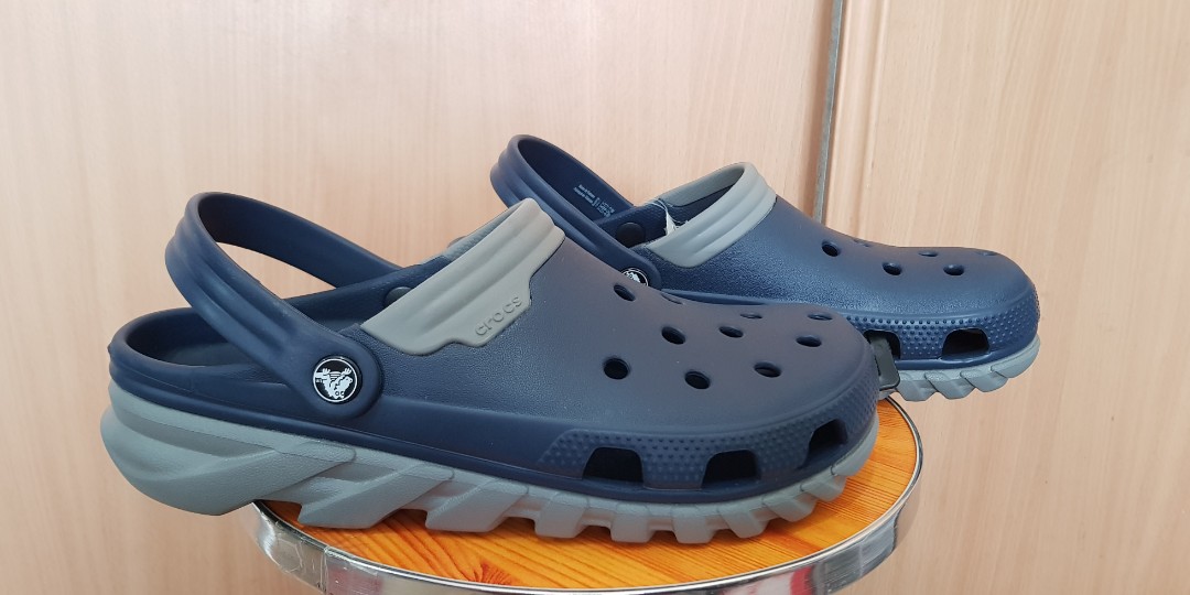 Crocs Duet Max Clog Navy, Men's Fashion, Footwear, Flipflops and Slides on  Carousell