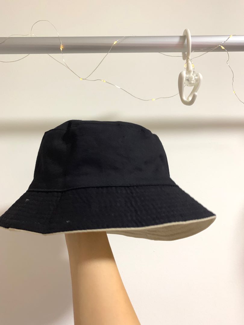 Double-sided Bucket hat, Men&#39;s Fashion, Watches &amp; Accessories, Caps &amp; Hats  on Carousell