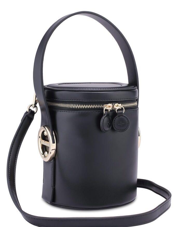 Jessica Jung for ZALORA poppy bucket bag Women s Fashion Bags