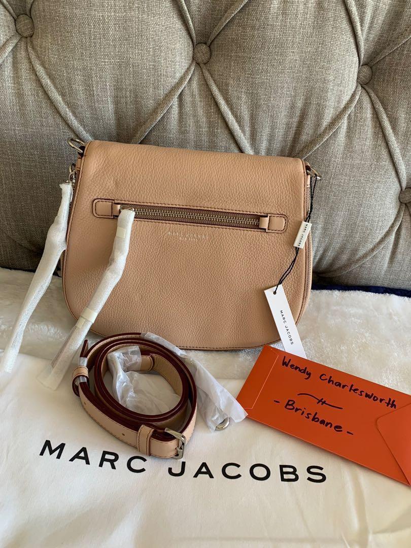 marc jacobs pebbled leather crossbody bag