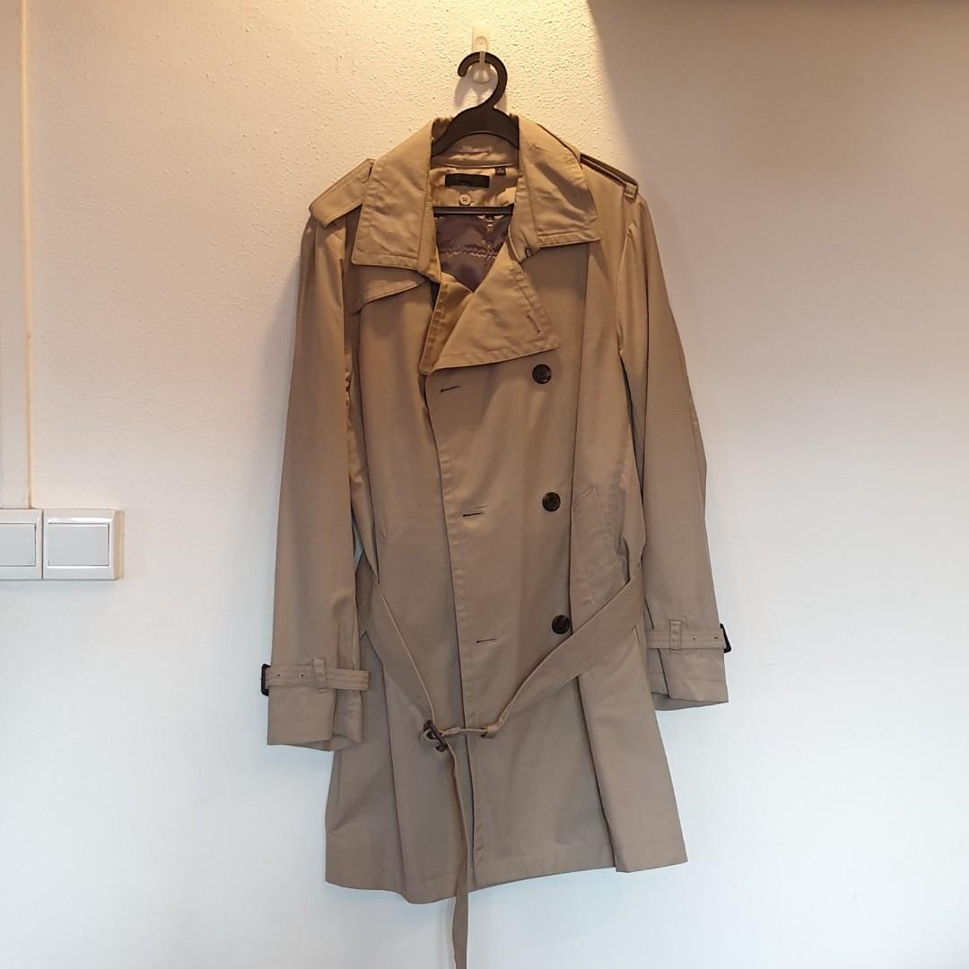 Men's Uniqlo Trench Coat, Women's Fashion, Coats, Jackets and Outerwear ...
