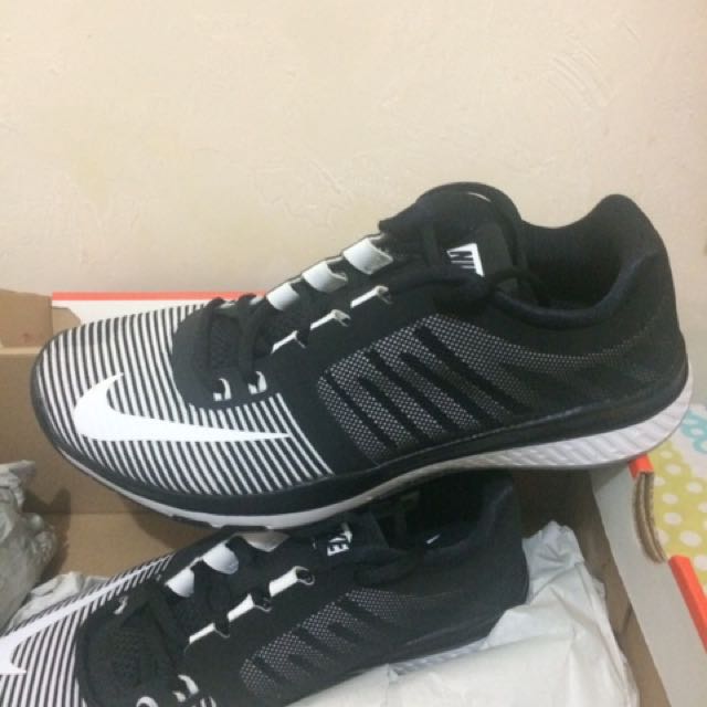 nike zoom speed tr3