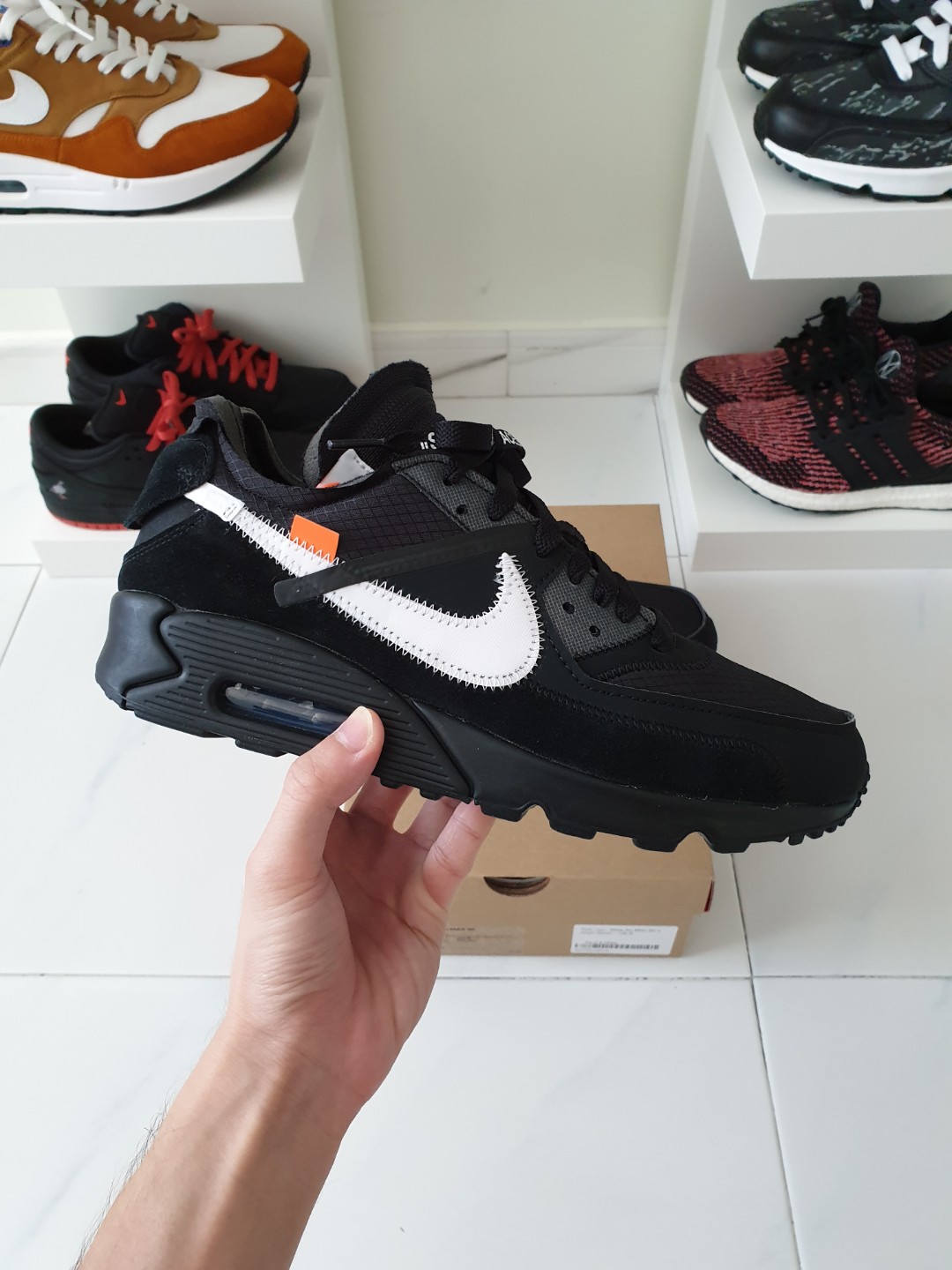 ow am 90 black