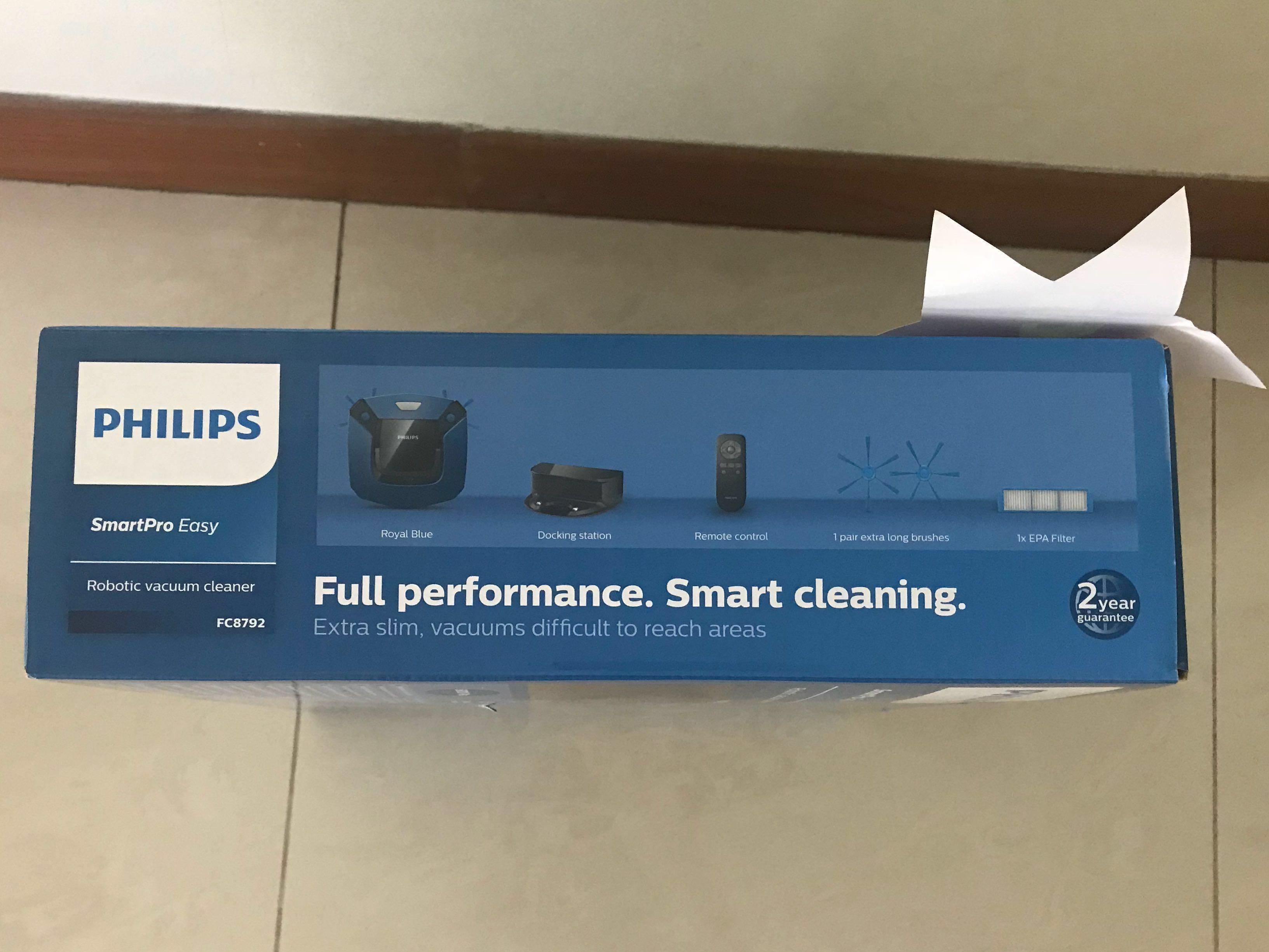 Philips SmartPro Easy Robotic Vacuum Cleaner FC8792, TV & Home