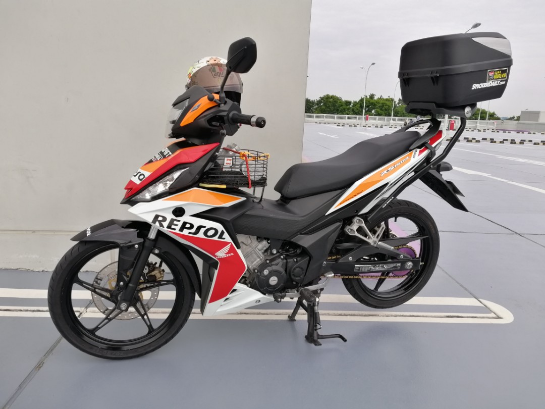 Rs150 Repsol Coverset Motorcycles Motorcycle Accessories On Carousell