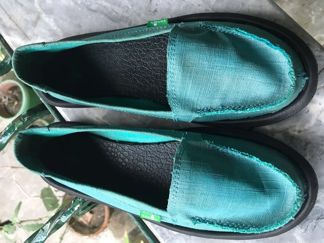 blue green shoes