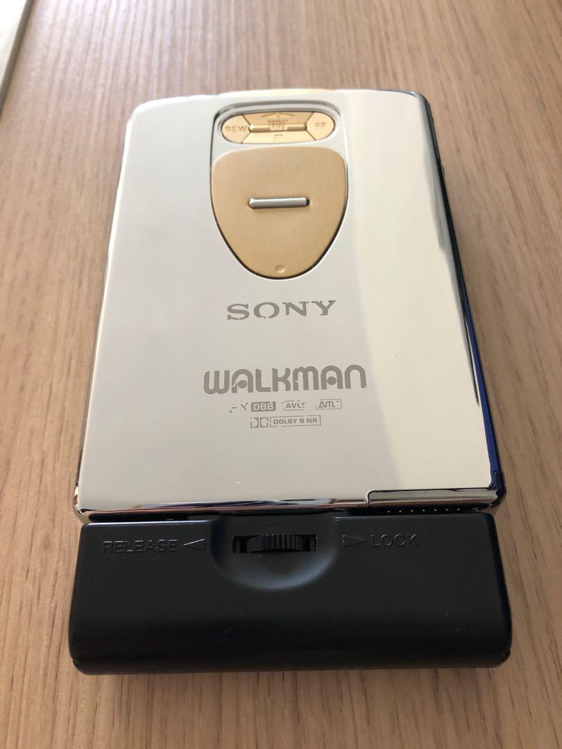 SONY カセットウォークマン WM-EX1HG 15周年記念モデル ジャンク品 SONY カセットウォークマン WM-EX1HG 15周年記念モデル ジャンク品